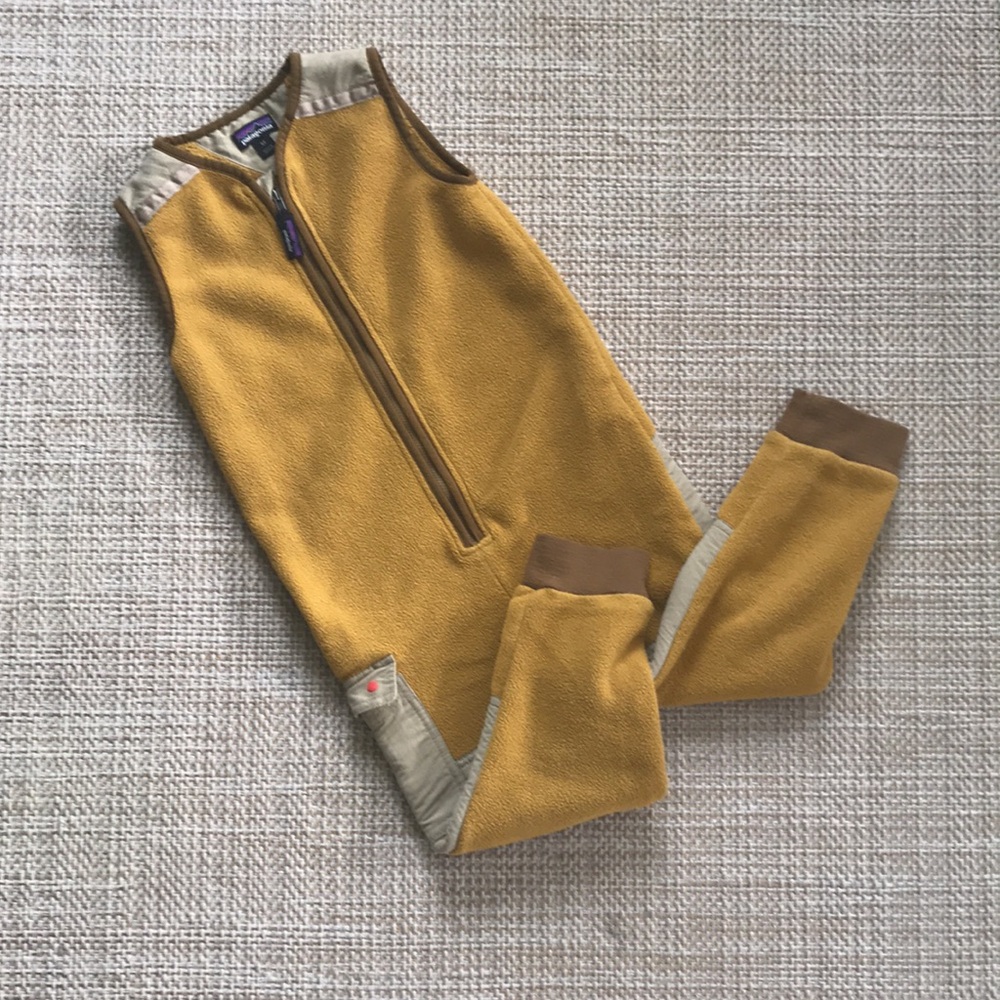 *Patagonia Fleece Patched Jumpsuit (size 5T)
